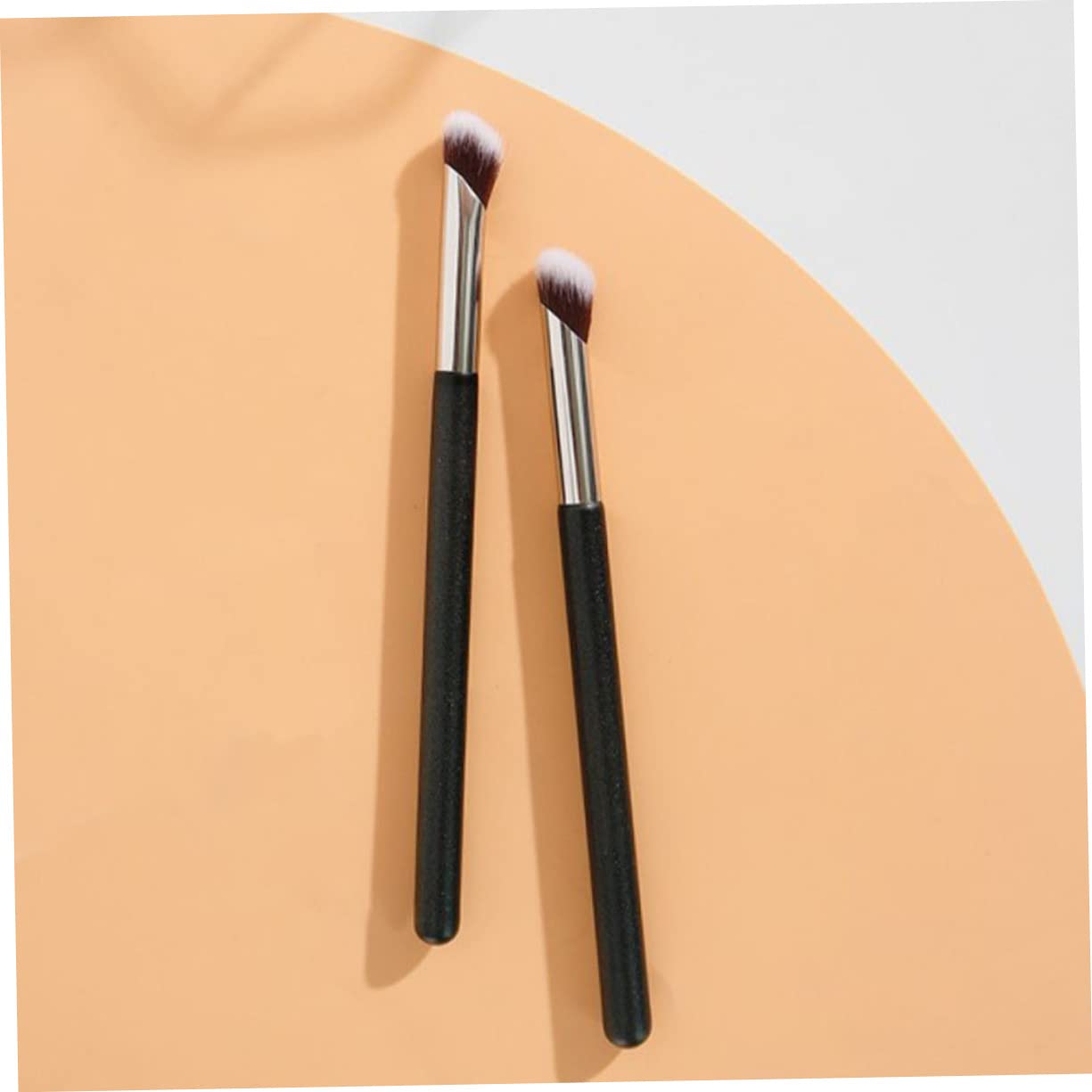 PartyKindom Concealer Brush for Eyes Women's Makeup Brush Angled Concealer up Brush Easy to Apply Foundation Cream Lipstick