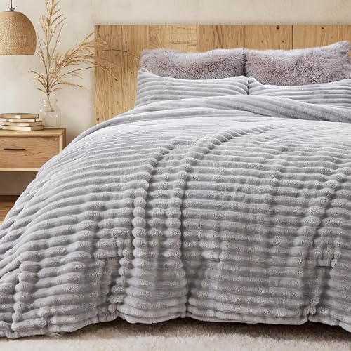 Image of Sasttie Full Comforter Set 3 Pieces - Super Soft Fleece Comforters Full Size, 1 Luxury Warm Fuzzy Marshmallow Comforter with 2 Pillow Cases, Faux Fur Down Alternative Bedding Set, Light Grey