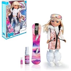 Nancy Patines Nancy - Snow Fashion, un día en la nieve, muñeca esquiadora de pelo rubio y mechas rosas, una tabla de snowboard y outfit glam plateado, con accesorios y complementos de invierno, Famosa