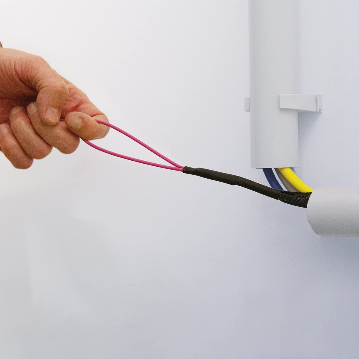 LogiLink FT2U200 – Câble de jonction à fibre optique U-DQ(ZN) soutien-gorge, (pour intérieur et extérieur), avec aide à la traction 8 fibres Multimode OM4, LC/UPC – LC/UPC, 200 m