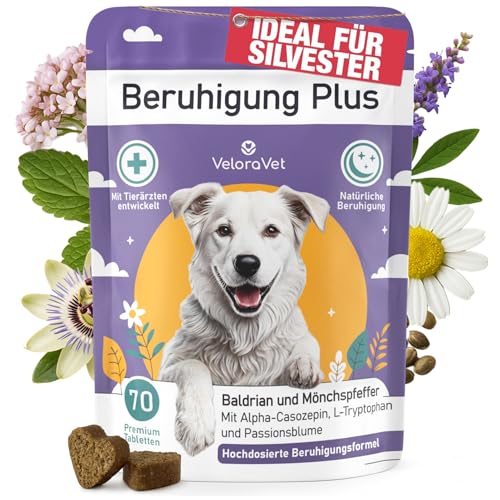 VeloraVet Beruhigungsmittel für Hunde mit Baldrian, Kamille - Natürliche Beruhigung & Seelenruhe als leckerer Snack für deinen Hund - Ideal bei Angst, Stress, Silvester, Autofahren - 70 Stück