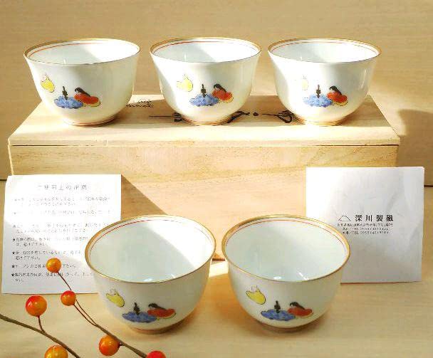 Amazon.co.jp: 深川製磁 六歌仙 湯呑揃 桐型仙茶揃 宮内庁御用達 5客 