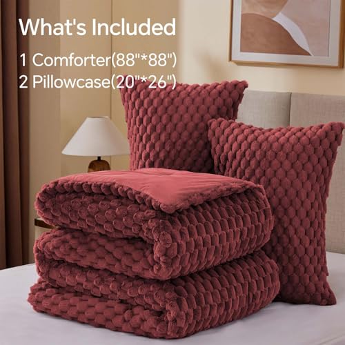 Image of BEDELITE Fluffy Queen Comforter Set - Burgundy Fleece Soft Comforter for Queen Size Bed, Luxury Warm Bedding Set for Winter, Fuzzy Bed Set 3 Pieces (1 Comforter, 2 Pillowcases)
