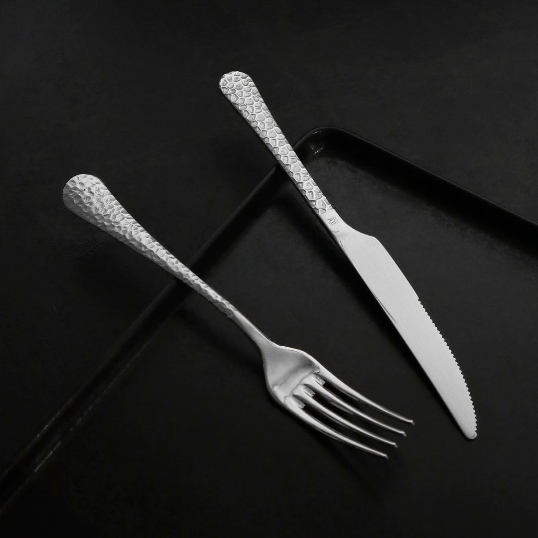 Pintinox Set di posate Ares 24 pezzi in acciaio inox 18/0 nickel free, finitura martellata