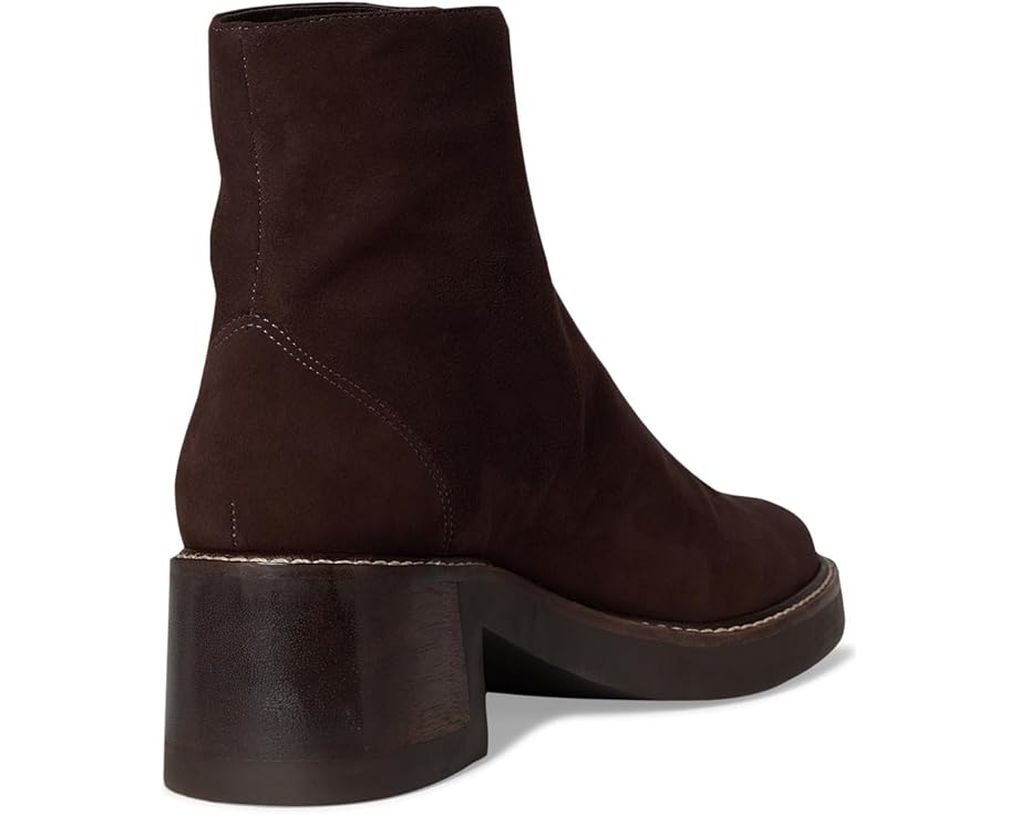 Bernardo Tess - Back View