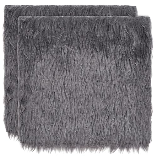 BENECREAT 2Pcs Gray Faux Fur Fabric, 25x25cm Soft Plush Shaggy Squares Pre-Cut Craft Fur Fabric for Gnome Crafts Costumes