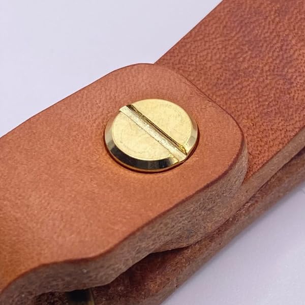 SCHWEGLER.online Schlüsselanhänger Leder personalisiert 4 mm braunes Rindsleder handgefertigt mit individueller Gravur