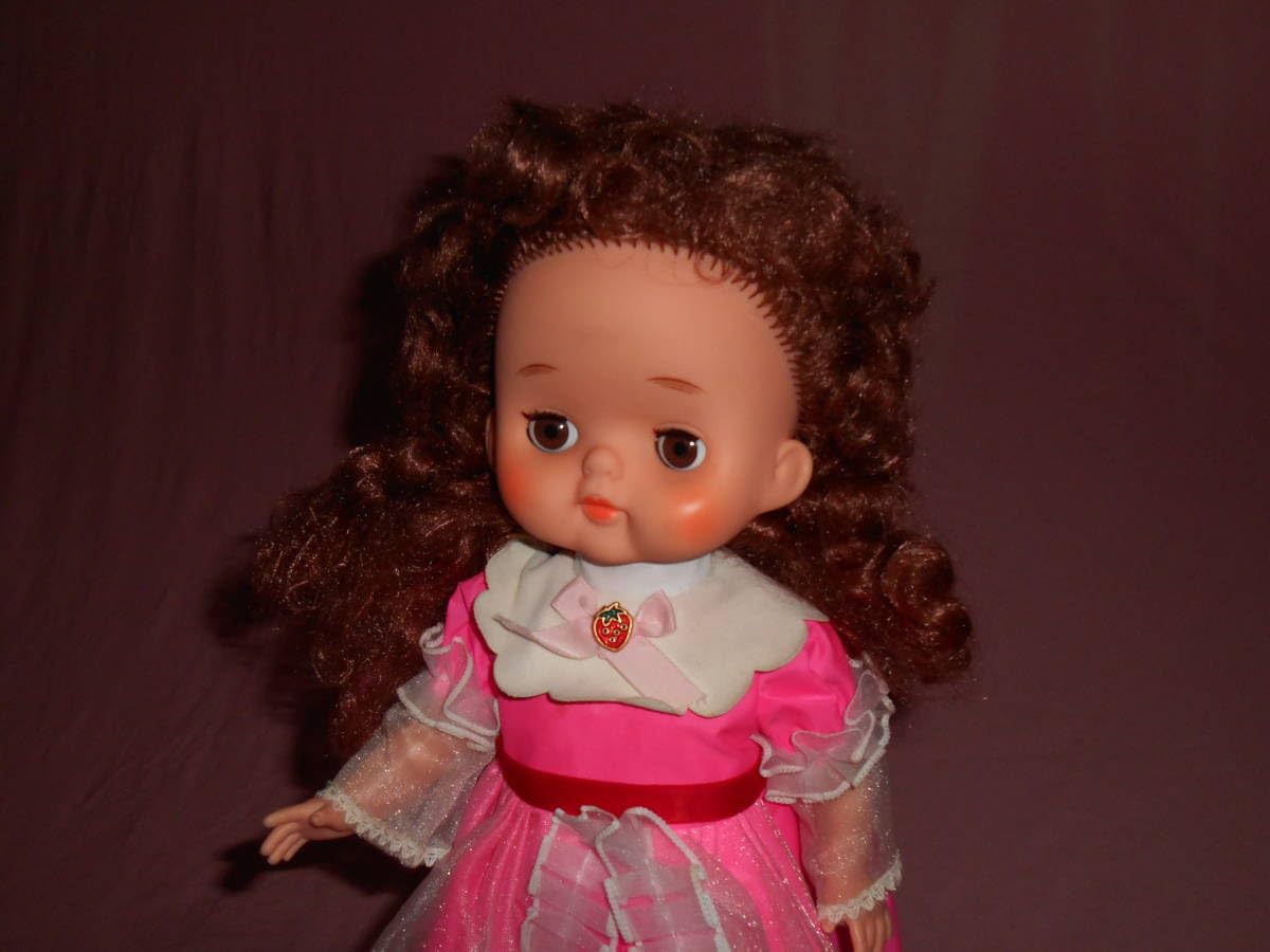 Amazon.co.jp: 古い着せ替え人形おはなしマーガレットちゃん歩行人形