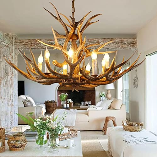 Lustre en bois de cerf vintage pour créer une ambiance chalet dans votre salon