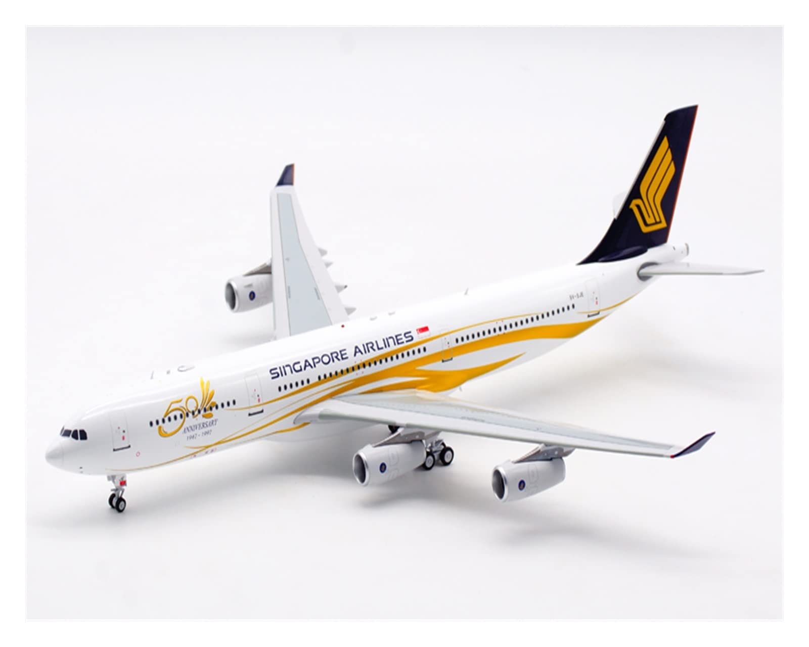 1:200 Scale Singapore Airlines A340-300 9V-SJE Alloy Plane Model