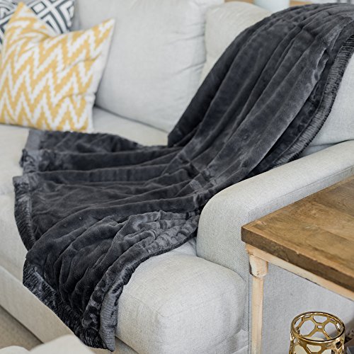 SARANONI Oversized Super Soft Comfy Lush 60\" x 80\" Adult Extra Large Blanket, (Charcoal)