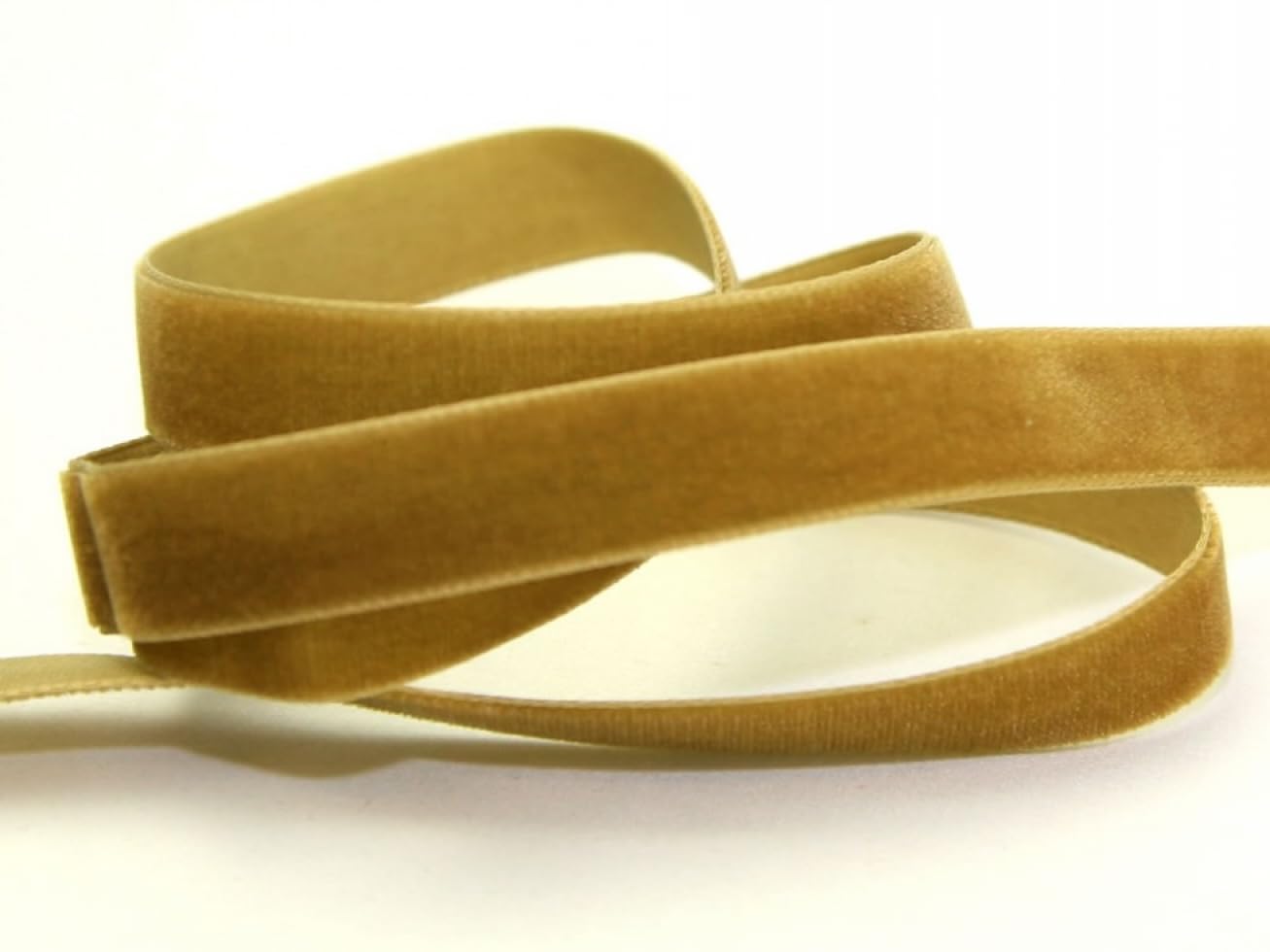 Berisfords 9533 Nusa 9Mm Velvet Ribbon Mini Roll 5M - Per 5 Metre Roll