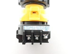 IDEC XN4E-LL422Q4MR Emergency Stop PUSHBUTTON 250V-AC 5A D627937