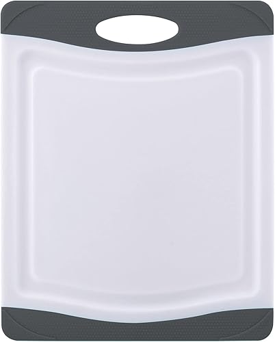 Farberware Tabla de cortar de polietileno antideslizante, 8 x 10 pulgadas, gris y blanco