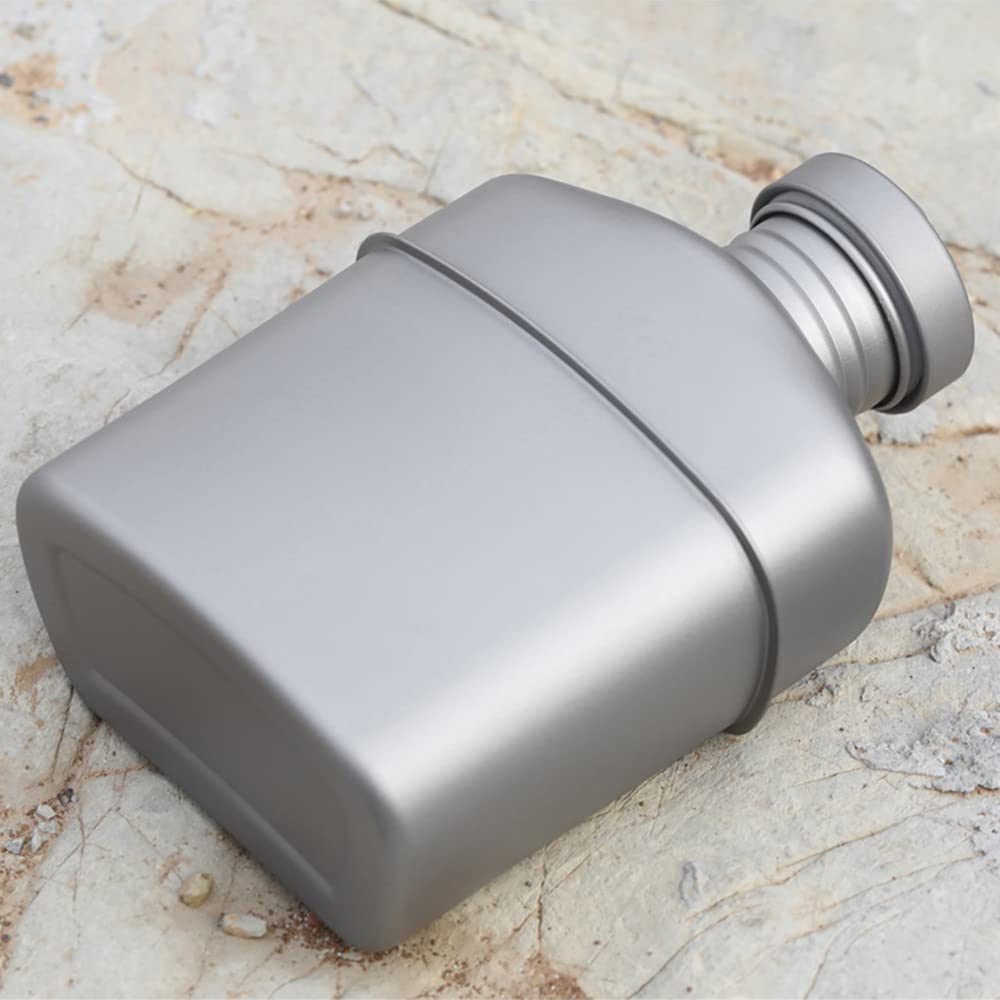 VGEBY ﻿Butelka Ti Water Bottle 1100ml z Kubkami Kempingowymi (Butelka