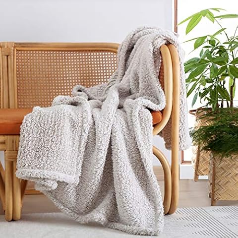 Ultra Soft Cozy Sherpa Throw Blanket, 2 Tones Ombre Light Brown Pattern Reversible, Light Weight Warm Decorative Boho Style Throw Blanket Cover for Sofa, Couch, Bedroom,Travel, 60”x80” Cover