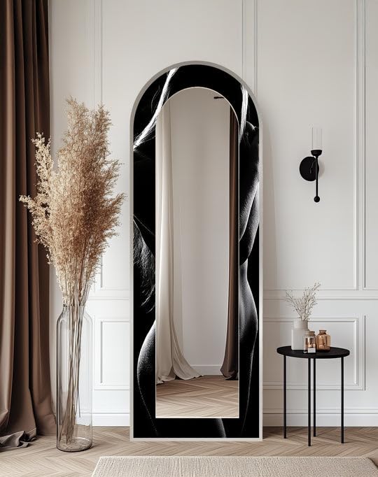 Shadow Curve - Specchio da pavimento con contorno nero opaco, lunghezza completa, con cornice nera e cornice nera