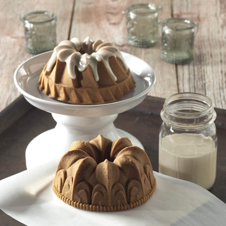 Amazon.co.jp: Nordic Ware 84024Nw Bundt Duet Cake Pan : ホーム Amazon.co.jp: Nordic Ware 84024Nw Bundt Duet Cake Pan : ホーム
