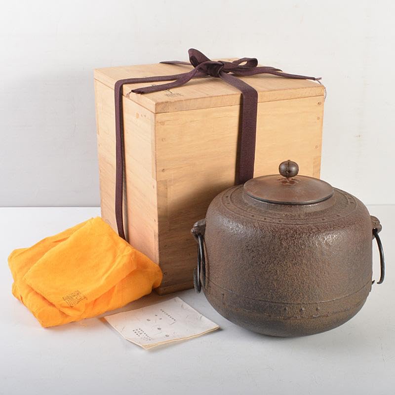 Amazon.co.jp: 茶道具 釜師 畠春斎作 岩肌 真形釜 共布 共箱 M R6815F