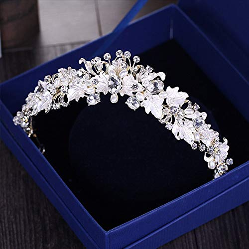 Couronne de mariage pour sublimer un chignon flou et fixer le voile de mariée
