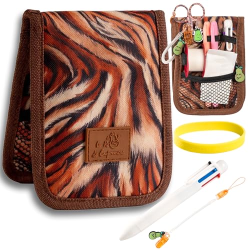 La Repera de Enfermera® Salvabolsillos Enfermeria + Porta Tijeras Enfermeria + Boligrafo 6 Colores + Pulsera | Organizador de bolsos | Accesorios Enfermera TCAE Veterinaria (TIGER SKIN)