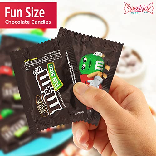 M&M’s Milk Chocolate Bundle – Chocolate Candy Bulk Pack Of 2 Pounds – Fun Mix Of Chocolate Treats – Candy Bulk Of 70 Ct – Perfect Individually Wrapped Candy For Parties #TOP4