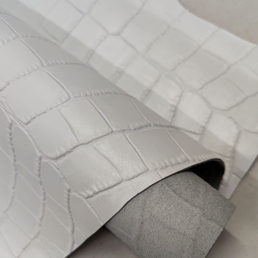 Aibote Hojas de piel de vaca auténtica en relieve, material de piel de vaca para manualidades de cuero (patrón de cocodrilo blanco, 5 pies cuadrados (forma irregular))