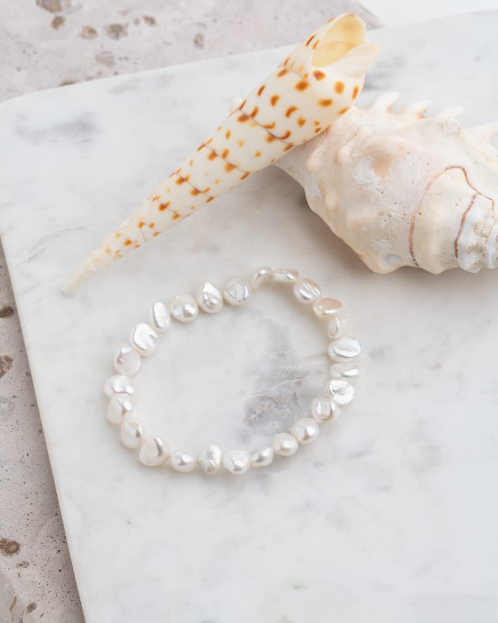 Secret & You Bracciale da Donna con Perle Naturali d'Acqua Dolce coltivate Barocca Keshi Colori Naturali - Bracciale Elastico di 18 cm.