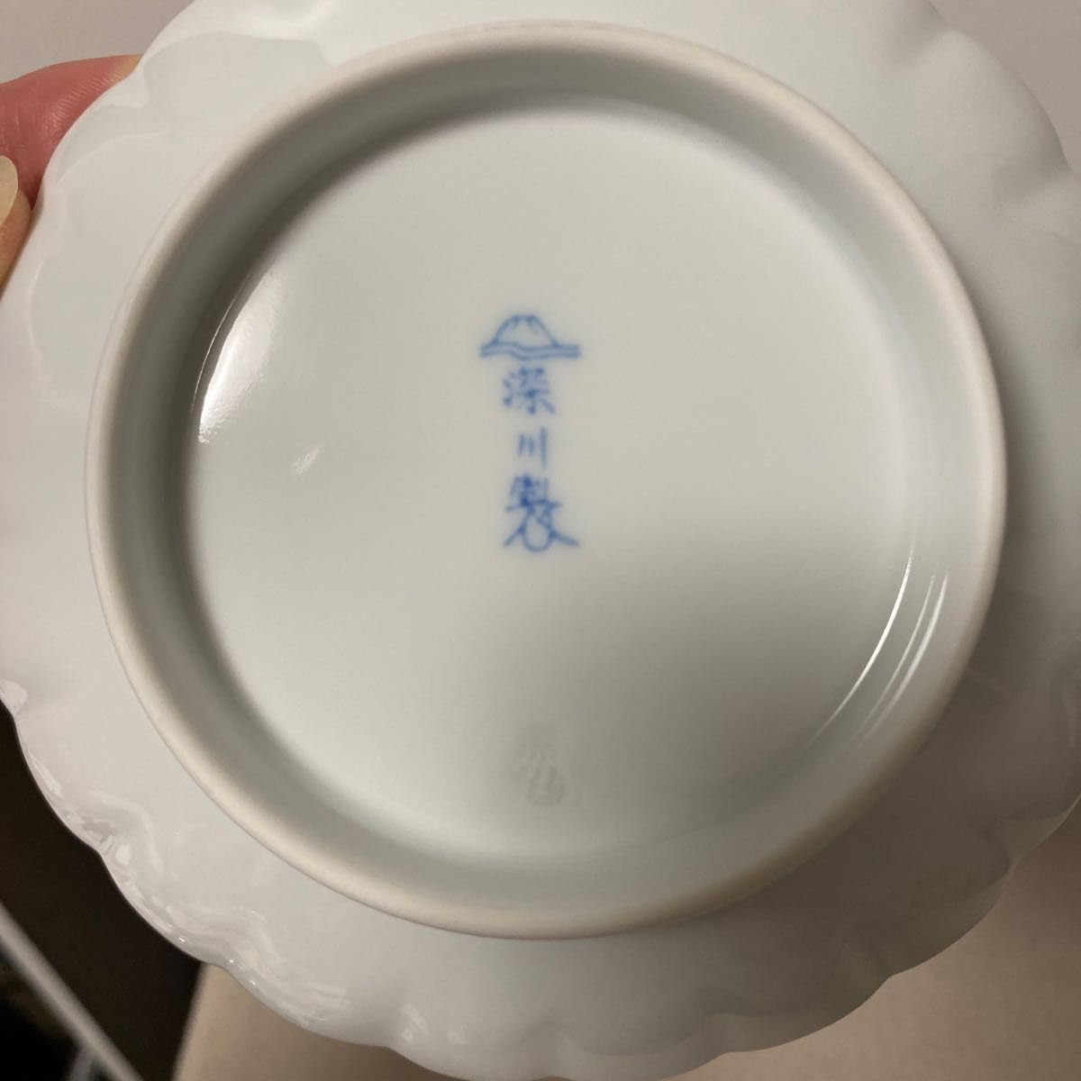 深川製磁　宮内庁御用達　丸皿　小皿　ぶどう5枚セットA Amazon | 皇室御用達の深川製磁の「ぶどうの園」シリーズ 小皿