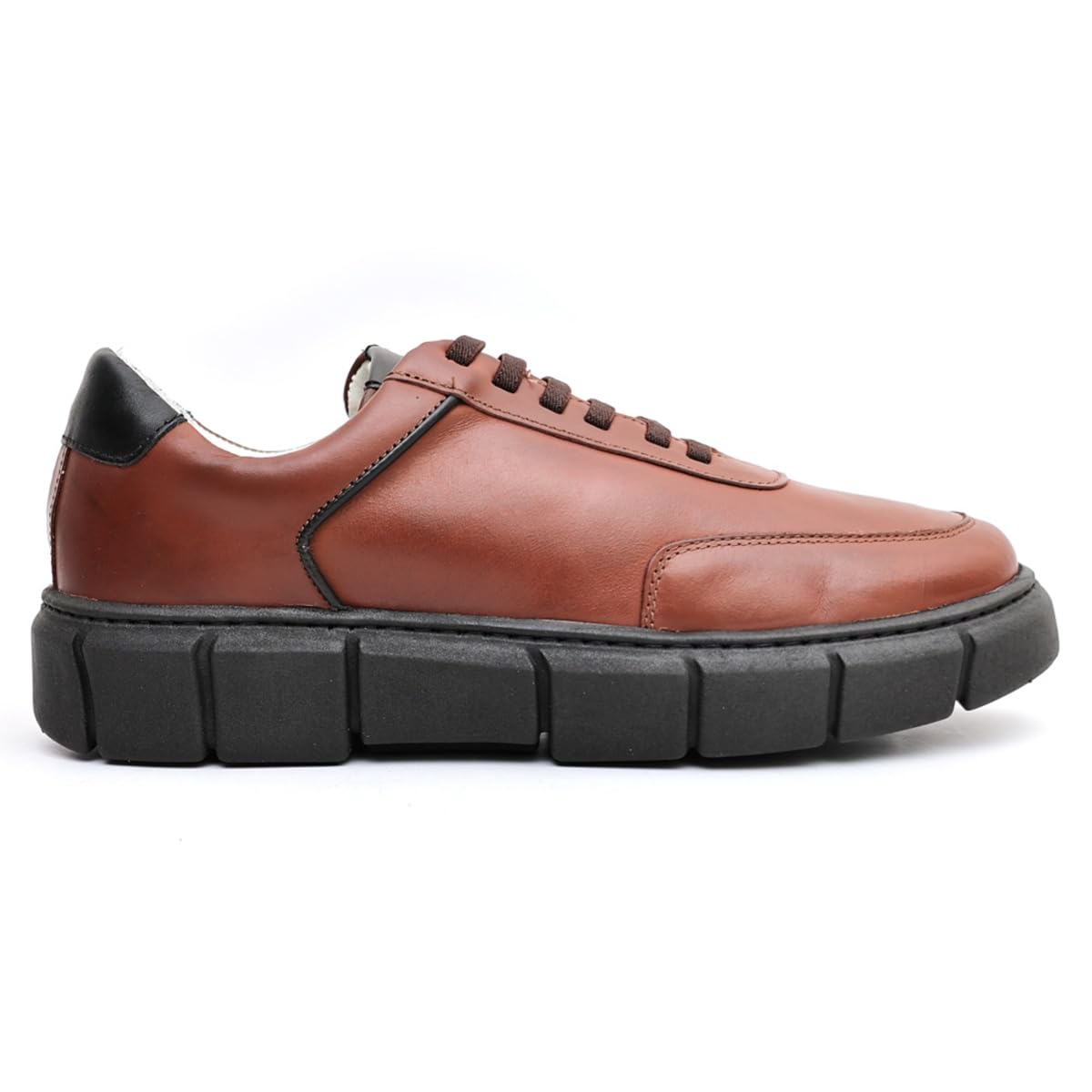 Sapato Masculino Sola Traturada Artesanal couro Legítimo em promoção! Veja a oferta e mais achadinhos de Sapatos 5 Hoje é o melhor dia para comprar Sapato Masculino Sola Traturada Artesanal couro Legítimo com aquele preço maroto! Promoção! Aproveite a oferta! 5
