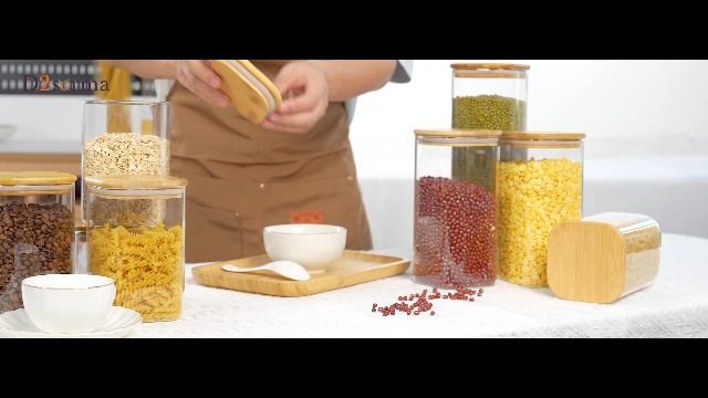Airtight Glass Square Storage Canister with Bamboo Lid Set of 2 Glass Jars for Sugar, Flour, Cookies and Coffee beans