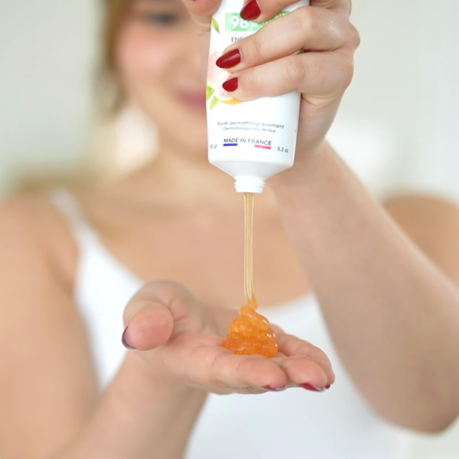 EVOLUDERM – Routine Éclat 6 produits Visage & Corps – 1 Lait + 2 Huiles + 1 Sérum Vitamine C + 1 Gommage Agrumes + 1 Lait Éclaircissant + Gant Exfoliant Offert – idée Cadeau - Fabrication Française