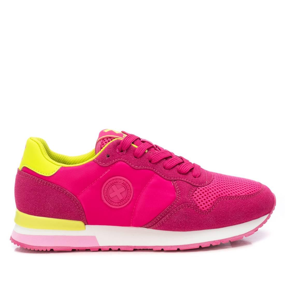 XTI - Zapatilla Mujer Fucsia - Calzado Cómodo y Versátil - Moda Casual - Modelo 14406109 (Talla 39)
