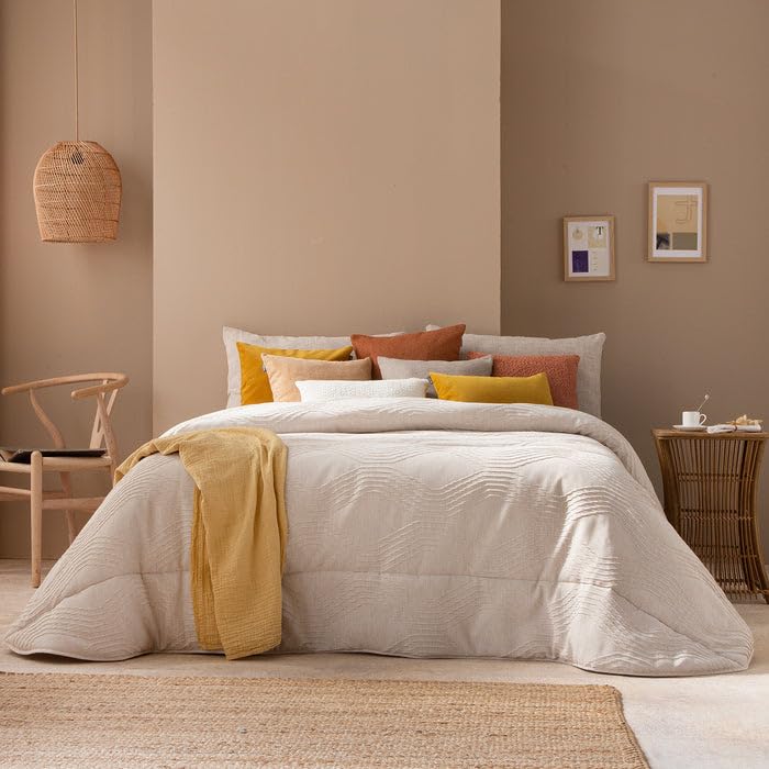 Henko - Colcha Invierno Cama 180 - Tejido Jacquard Color Beig - Napa de 200 gr - Fabricado en España - 270x270 cm (Gilda Beig)
