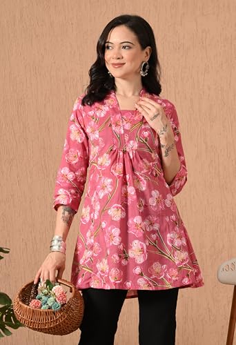 Image of Amazon Brand - Tavasya Women Ethnic Printed V-Neck Cotton Short A-line Kurta | Stylish Casual Everyday Office Top | 3 /4th Sleeve | Regular Fit