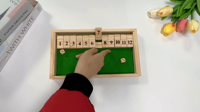 Kitchnexus – Jeu De Dés Shut The Box En Bois Vert – 2 Joueurs – 12 Numéros – éducatif Et Familial