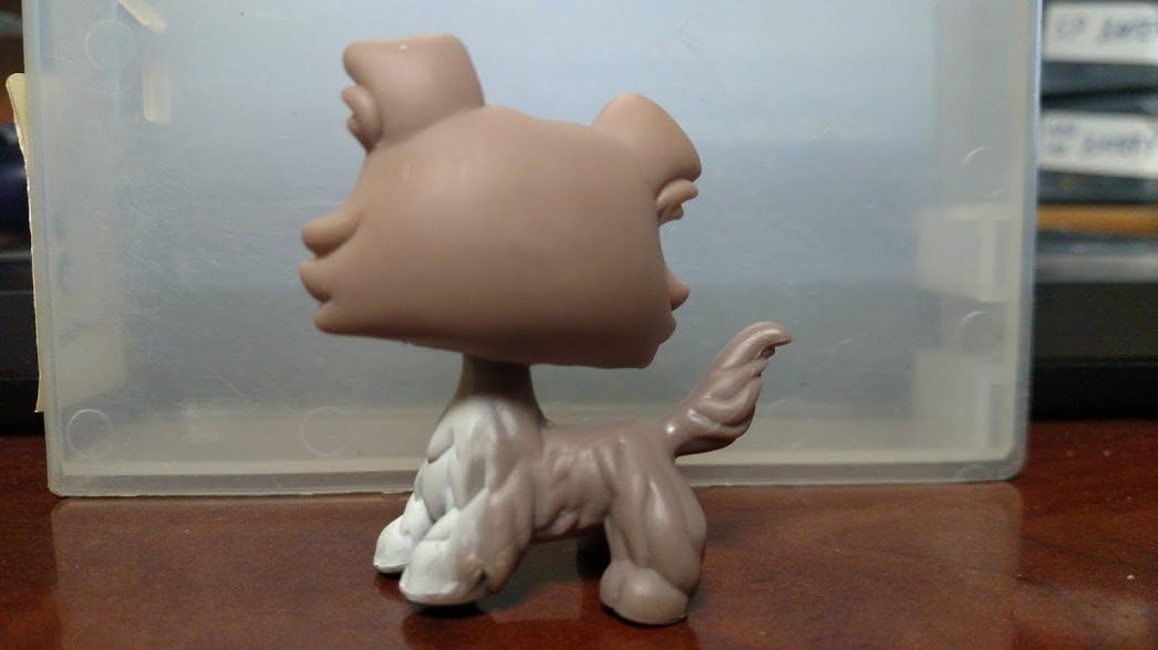 Hasbro Littlest Pet Shop Border Collie Puppy Dog # 67 (Grey and White with Blue Eyes) - LPS Loose Figures - Replacement Pets - LPS Collector Toy (Out of Package/OOP)