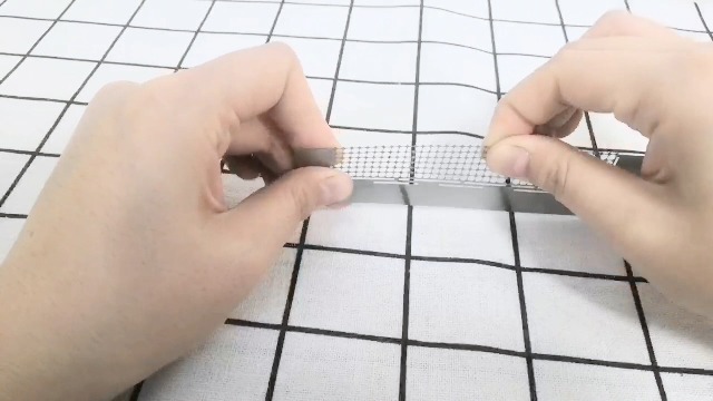 Xinlie Diamant Schilderen Heerser Diamant Tekening Tool DIY Rvs Voor Volledige Boor Mozaïek Kruissteek Borduurwerk Steentjes Stippen Puntboor Tool (8 Rijen met 520 Gaten