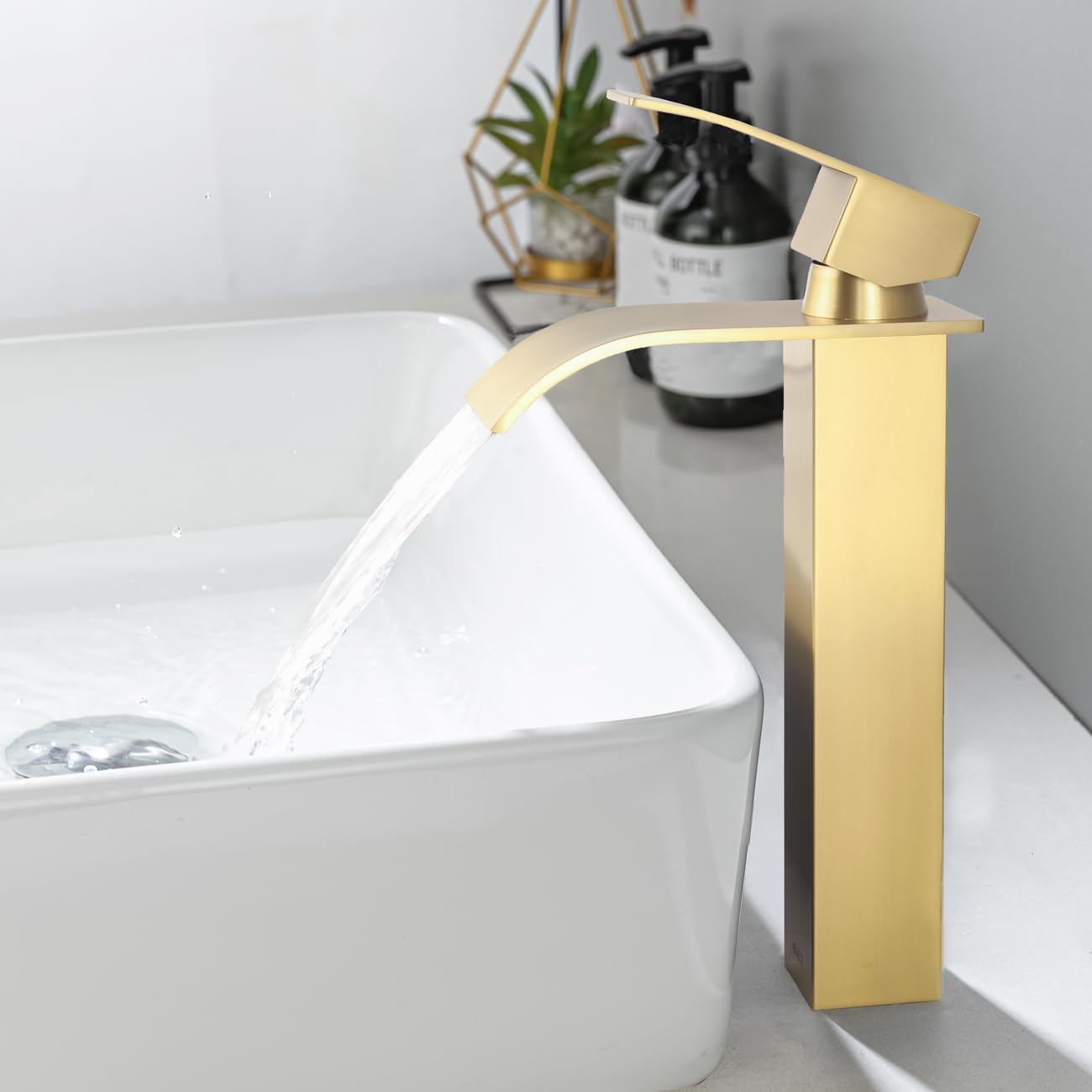 ONECE Robinet Haut Vasque à Poser Cascade, Mitigeur Doré Salle de Bains | Robinet Doré en Acier Inoxydable, Robinettrie de Lavabo, Cartouche Céramique