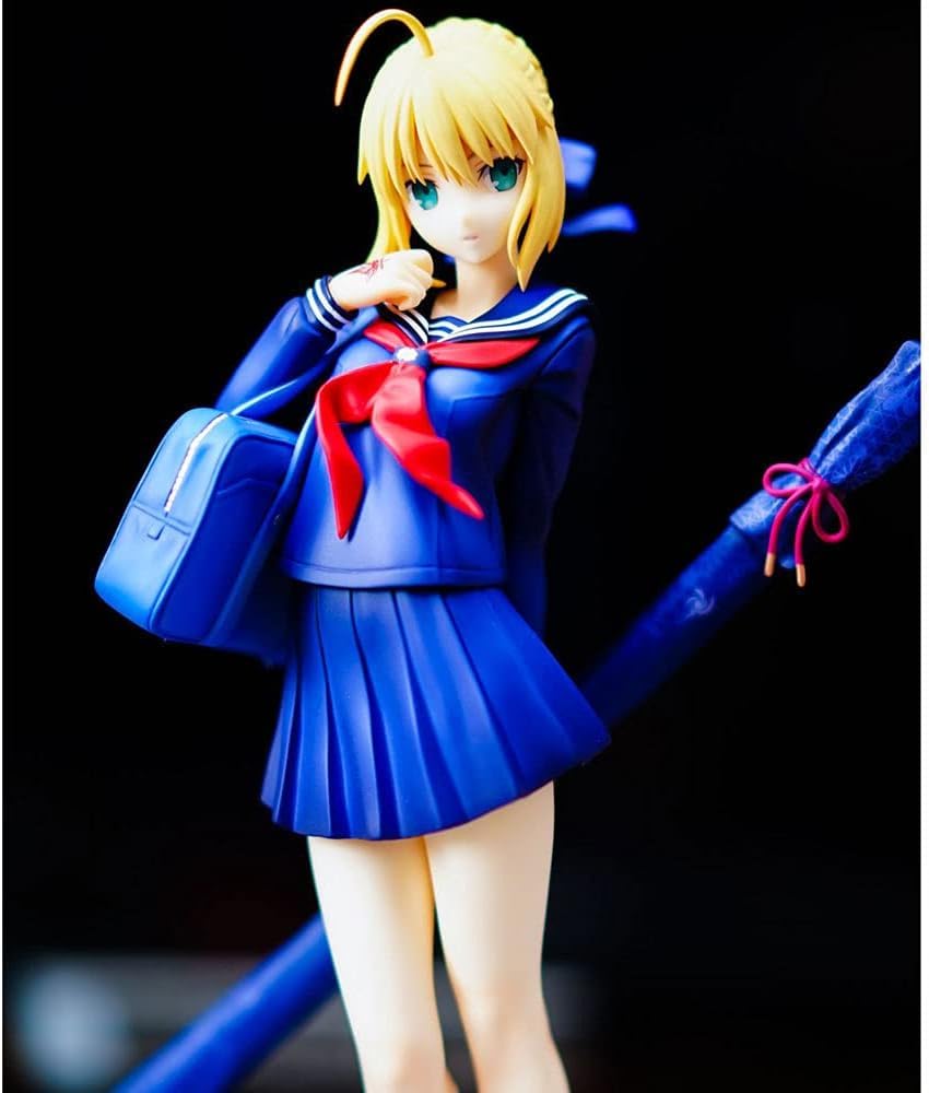 BLUE BLUE セーラー服フィギュア 約20cm Amazon | rounius(かみ)アルトリアペンドラゴン/saber（セーラー服