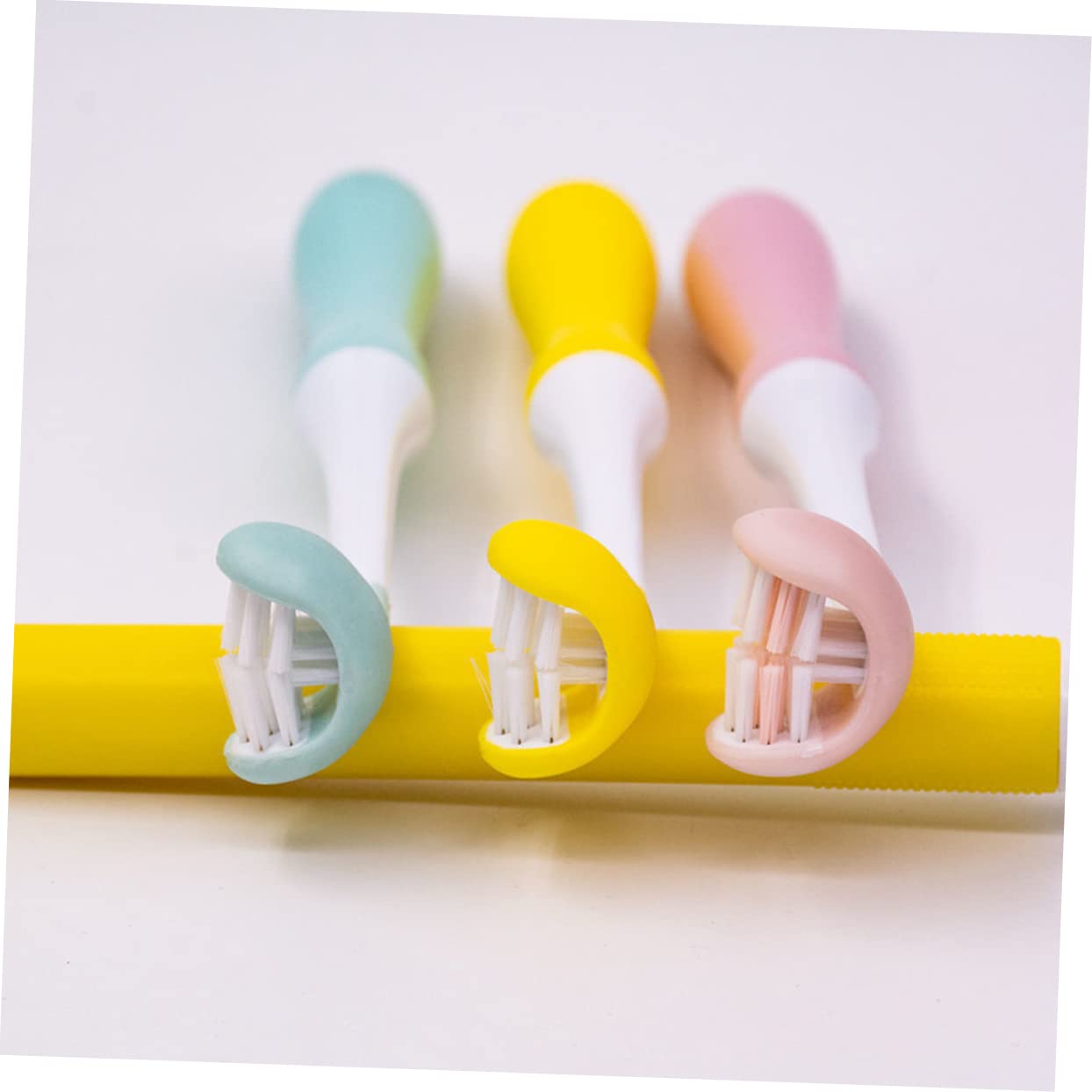 Spazzolino da Denti a 3 Lati Manuale Setole Morbide, Pulizia Profonda per Adulti, Ergonomico e Portatile, per Casa, Viaggio e Igiene Orale Quotidiana