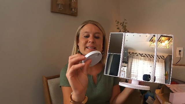 Espejo de maquillaje con luces y aumento ajustable miniatura 7