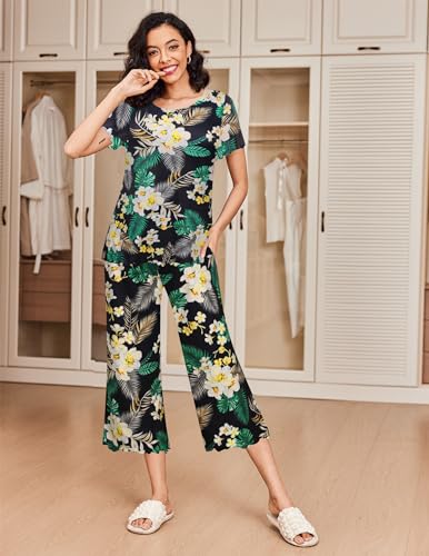 Image of Ekouaer 2 Pack: Women's Pajamas Set Short Sleeve Sleepwear Capri Pants Pjs Soft Loungewear with Pockets