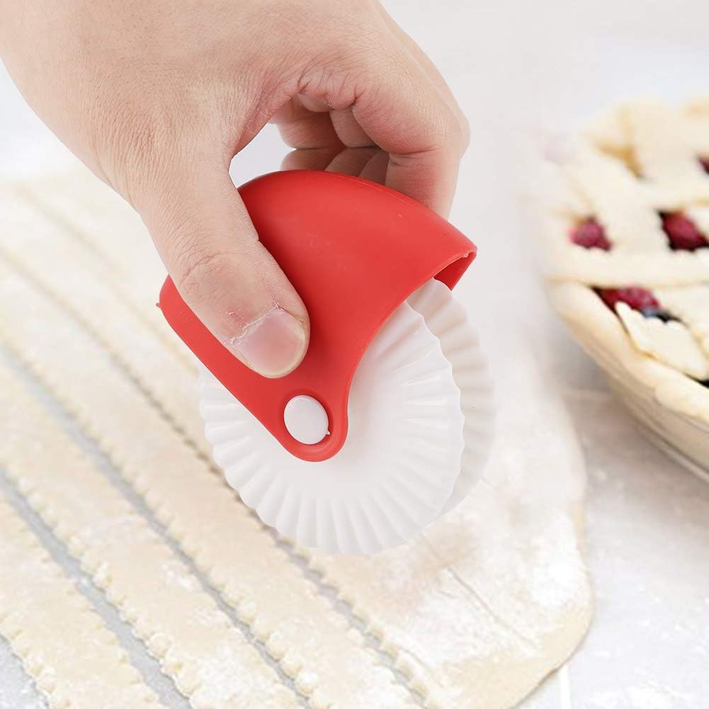 TOPINCN Dough Cutter, Pasta Maker Manual Noodle Lattice Cutter Roller