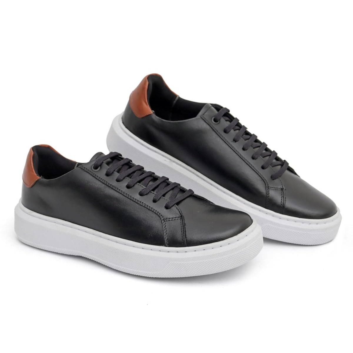 Tênis Casual Masculino Couro Nobre Premium Confortável em promoção! Veja a oferta e mais achadinhos de Sapatos 2 Hoje é o melhor dia para comprar Tênis Casual Masculino Couro Nobre Premium Confortável com aquele preço maroto! Promoção! Aproveite a oferta! 2