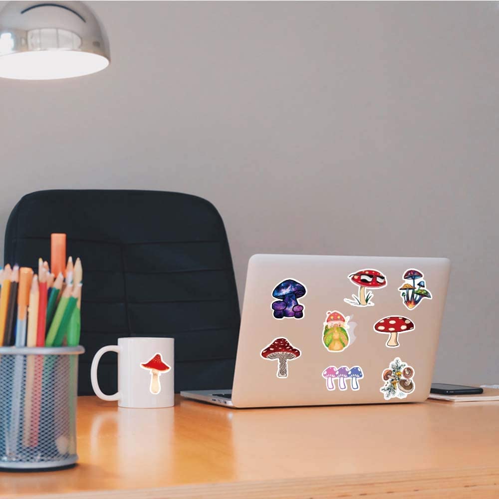 Fungo Carino Adesivi, 100 Pezzi Impermeabile in Vinile Kawaii Adesivi per Laptop, Skateboard, Bottiglia D'acqua