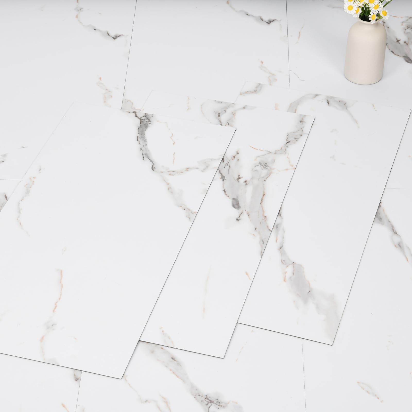 Mulgreat Revêtement de sol en PVC - Carreaux autocollants en vinyle - Effet béton - Marbre blanc - 60,96 cm x 30,48 cm x 1,5 mm - Épaisseur : 1,5 mm - 2,23 m² / 12 carreaux