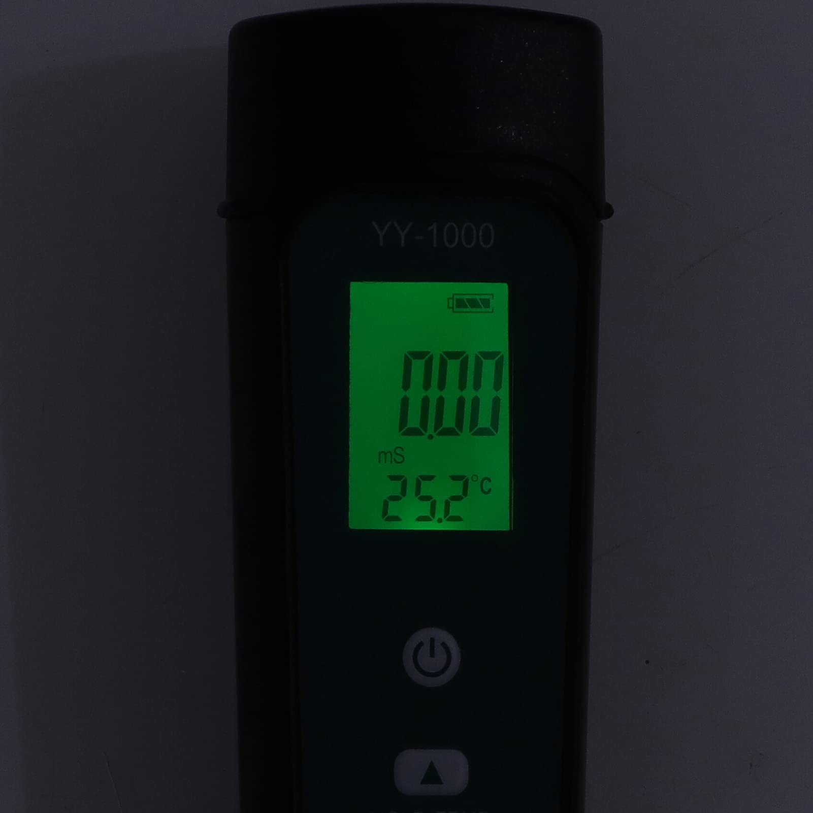 Cryfokt Digitales Bodenmessgerät, 3-in-1 EC-Temperatur-Feuchtigkeitstester, LED-Anzeige, Hintergrundbeleuchtung für Pflanzen