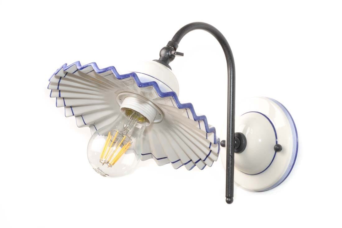 VANNI LAMPADARI - Applique da Parete Interno Plissè - Lampada da Parete con Braccio Orientabile in Ceramica Decorata a Mano - Applique Camera da Letto - Applique Bagno - Cucina – Soggiorno