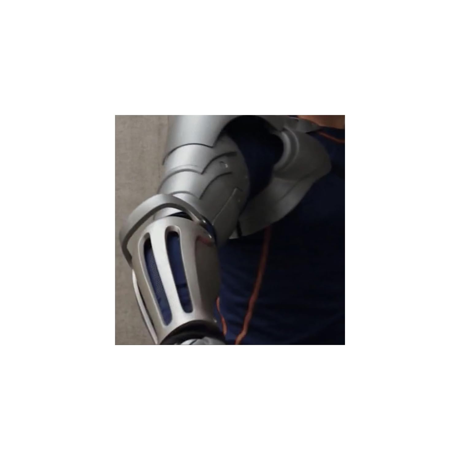 Amazon.co.jp: 鋼の錬金術師 グッズ エドワード·エルリック 機械の腕